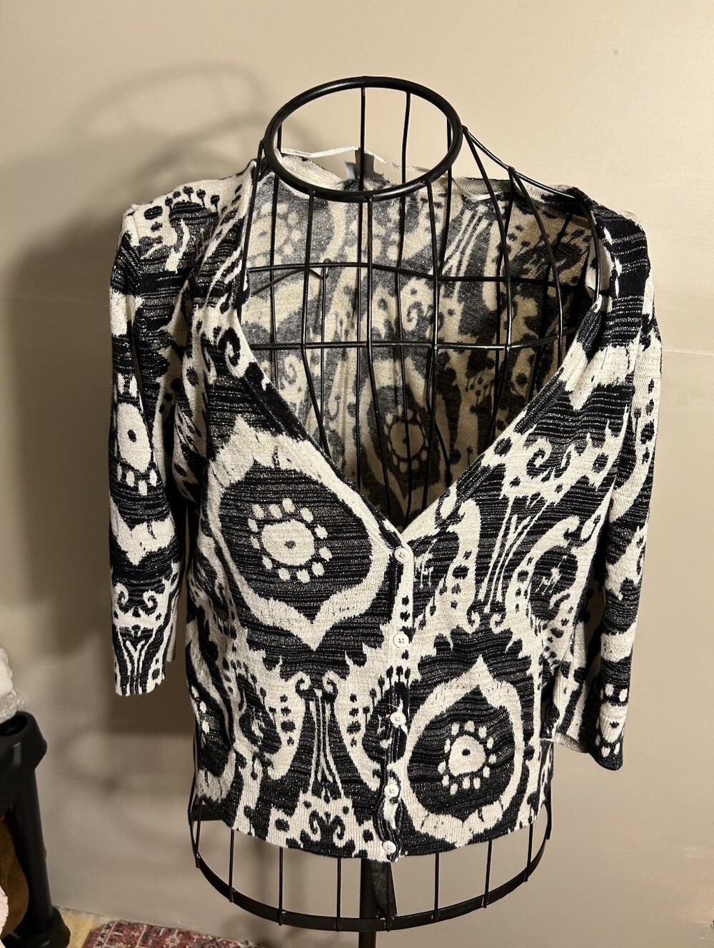 size extra large womens black white print button knit sweater xl cardigan